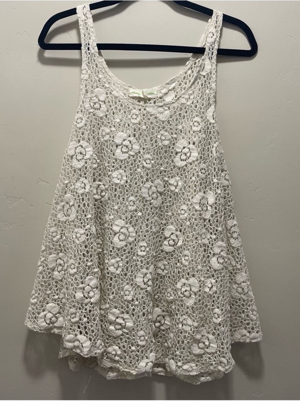 Staring at stars White Cream Crochet Floral Tank Top